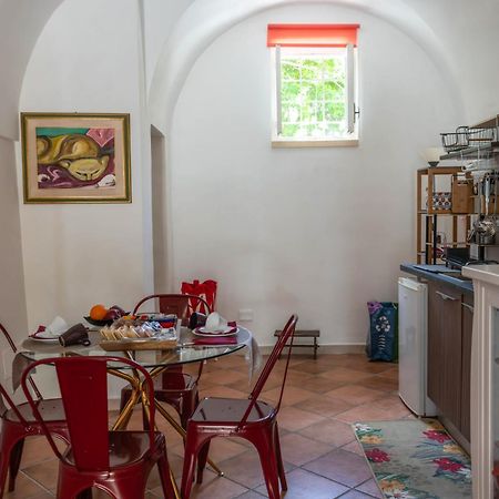B&B Corte Dei Memoli Di Margiotta Giuseppina Lecce Luaran gambar