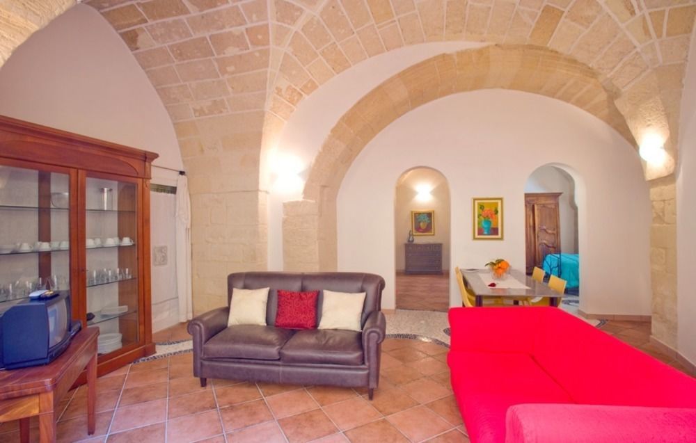 B&B Corte Dei Memoli Di Margiotta Giuseppina Lecce Luaran gambar
