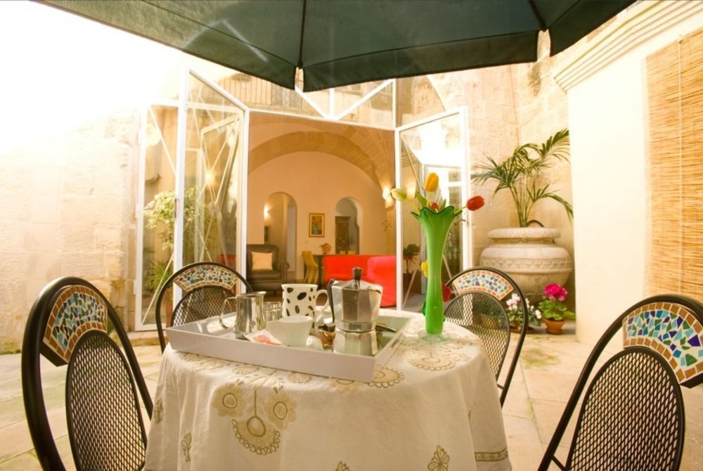 B&B Corte Dei Memoli Di Margiotta Giuseppina Lecce Luaran gambar