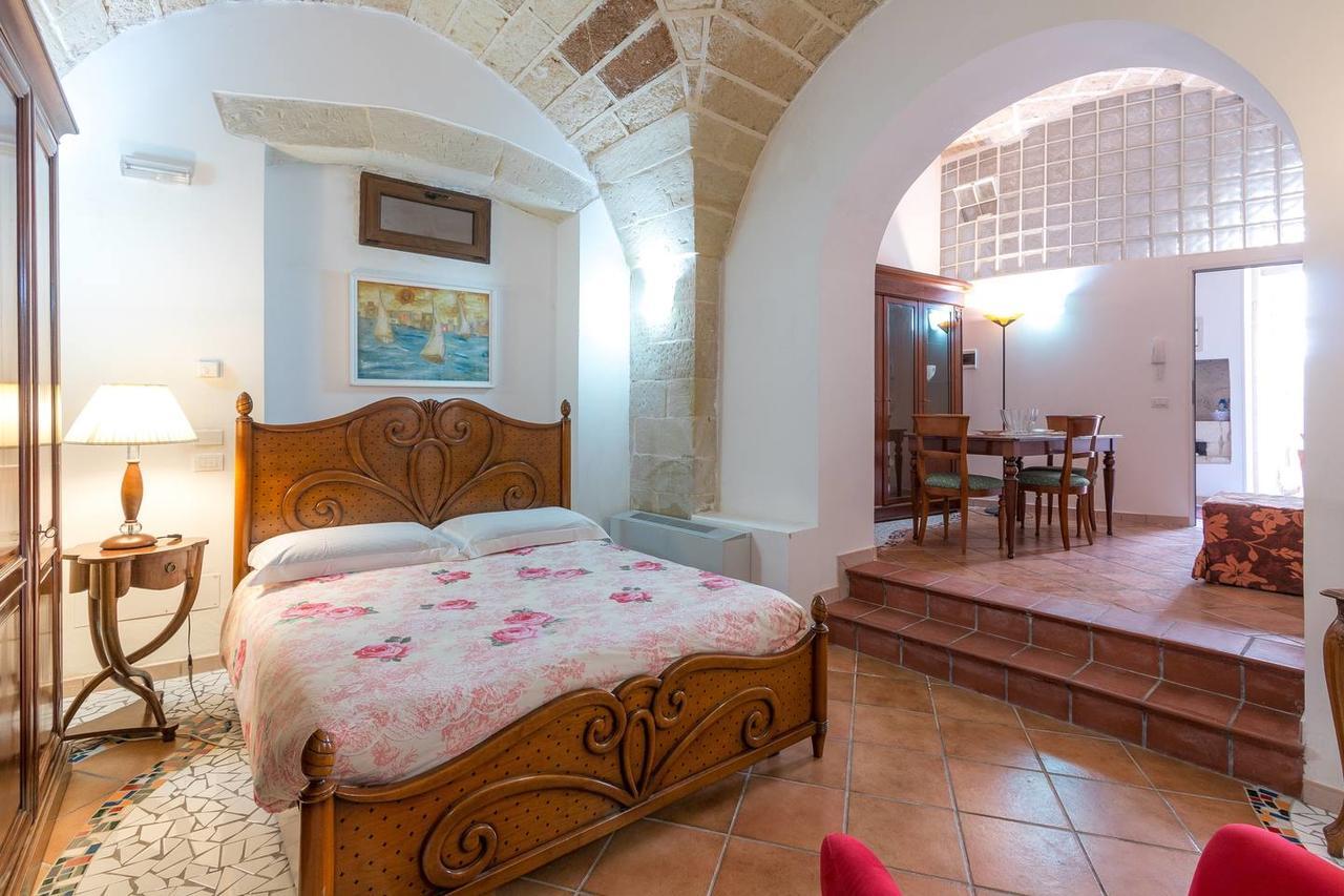 B&B Corte Dei Memoli Di Margiotta Giuseppina Lecce Luaran gambar